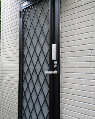 戸建て 勝手口扉に電子錠を設置しました。（福岡県宗像市）サムネイル