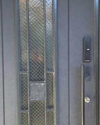 戸建て玄関扉に電子錠を設置しました。（神奈川県横浜市）サムネイル