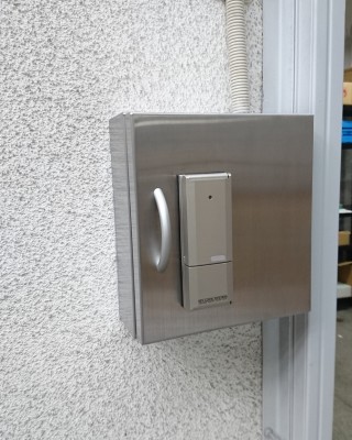 シャッターのスイッチ用として改造品のマイロックを設置しました。（福岡県北九州市）サムネイル