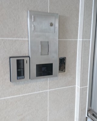 社員寮入口にオートロック電子錠、カードリーダーを設置しました。（福岡県太宰府市）サムネイル