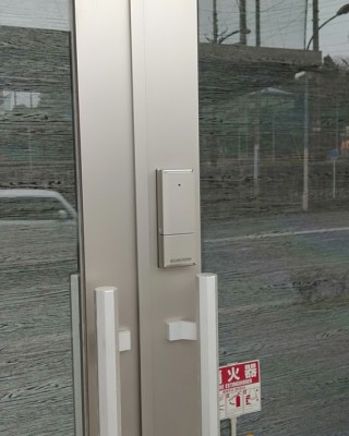 店舗入口にオートロック電子錠を設置しました。（福岡県北九州市）サムネイル