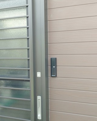 福祉施設の入口と通用口にオートロック電子錠を設置しました。（山口県山口市）サムネイル